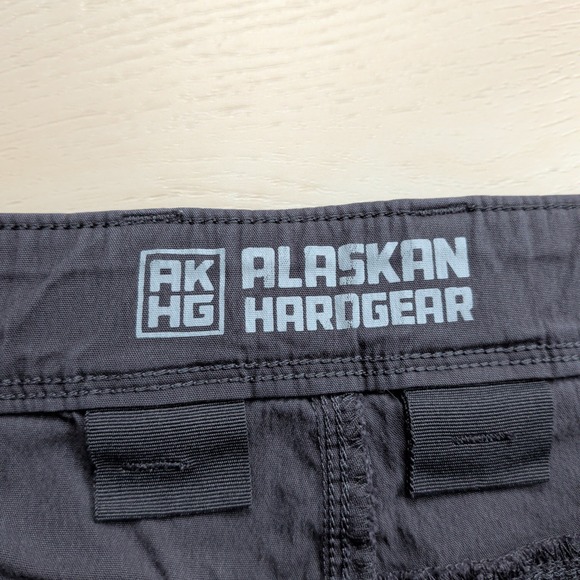 Alaskan Hardgear Free Rein Shorts Mens 34 Standard Fit Stretch Gray Duluth - Picture 2 of 12